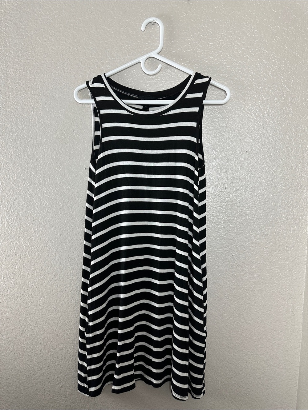 AB Studio Black and White Vertical Stripe Tank Dress Size M